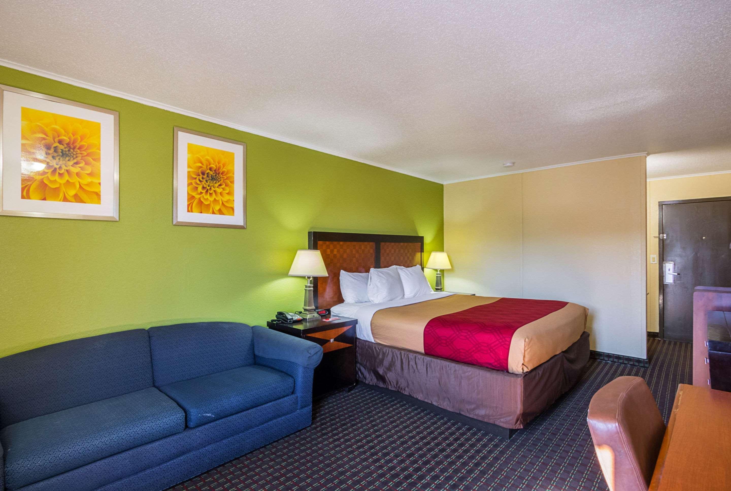 Econo Lodge Savannah Zewnętrze zdjęcie