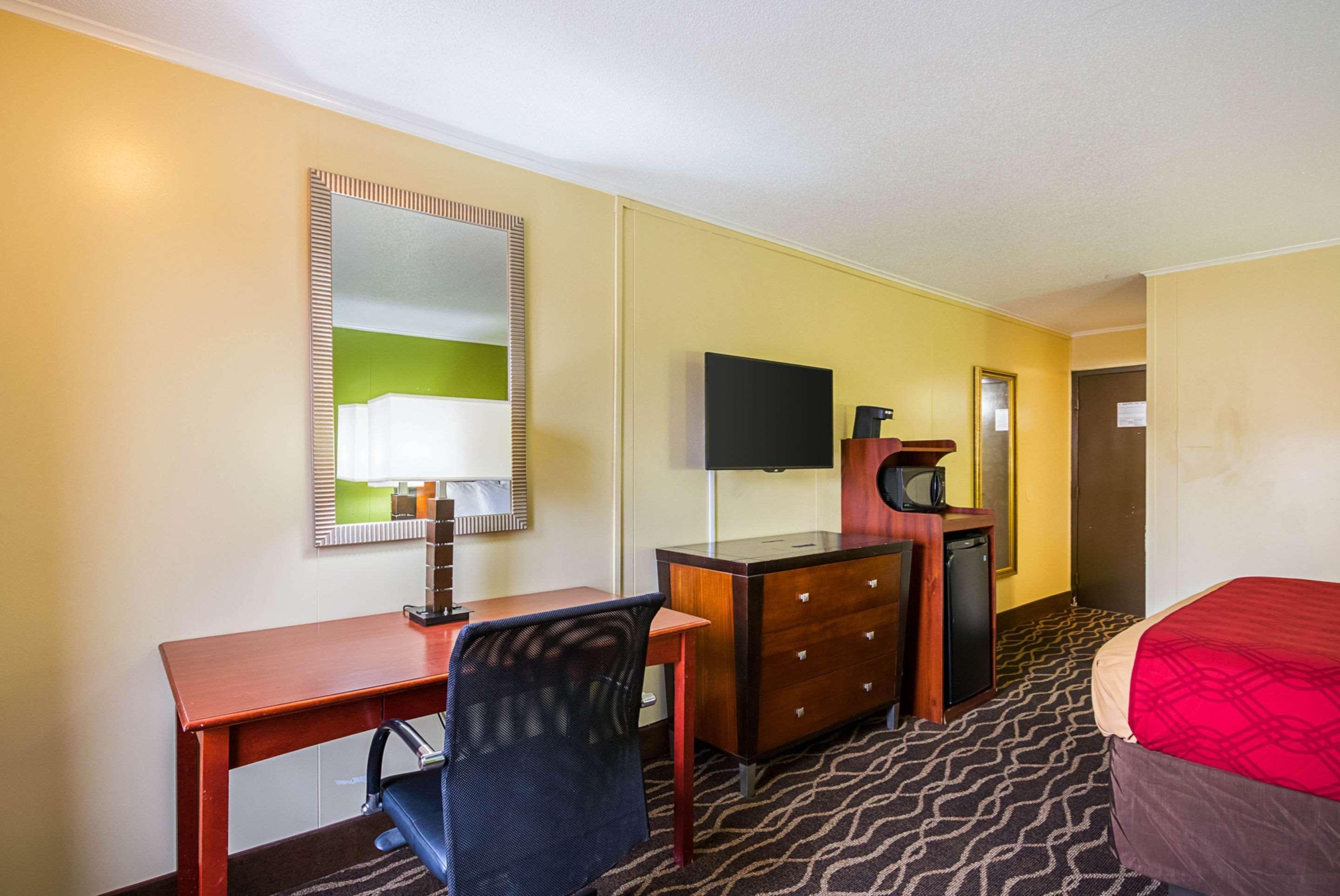 Econo Lodge Savannah Zewnętrze zdjęcie