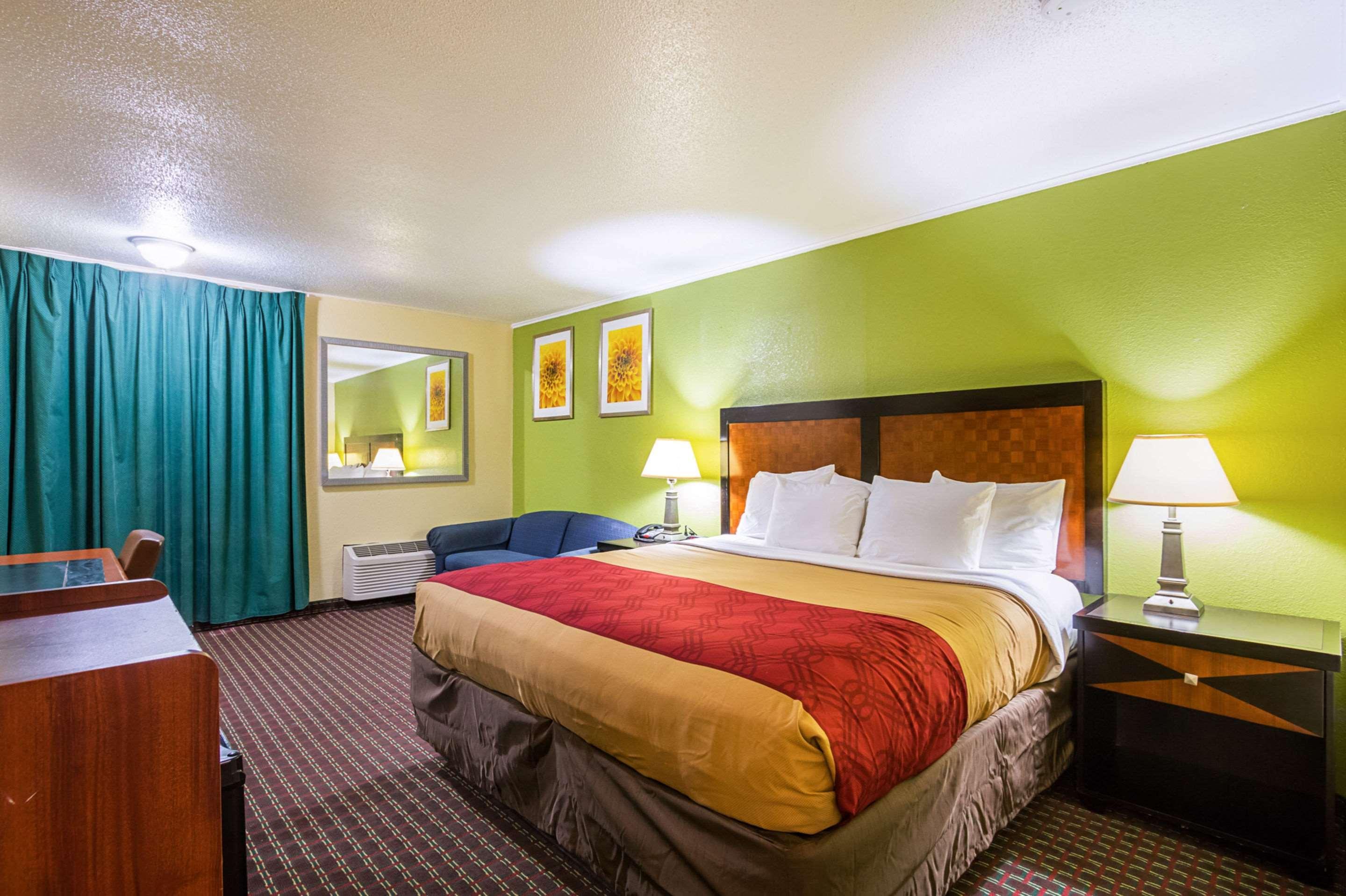 Econo Lodge Savannah Zewnętrze zdjęcie